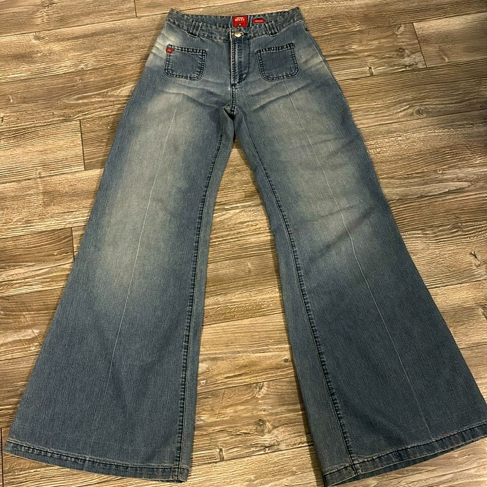 VINTAGE MISS SIXTY JEANS STYLE ZHENDA flare
Size 25